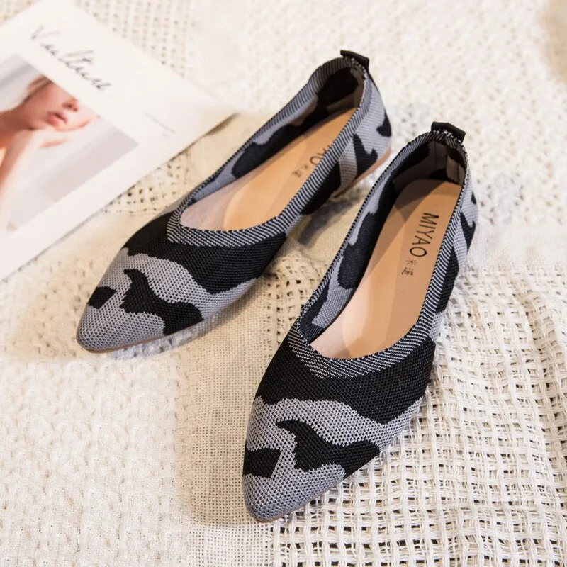 Women 2022 Comfortable Elasticity Flats New Weaved Sneakers Shoes Sole Slip-On Knitted Pattern Shoes Pumps Fashion Casual Lofers